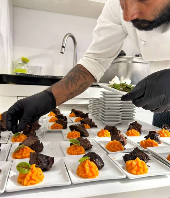 Food+as+Theraphy+chef+al+lavoro-2880w